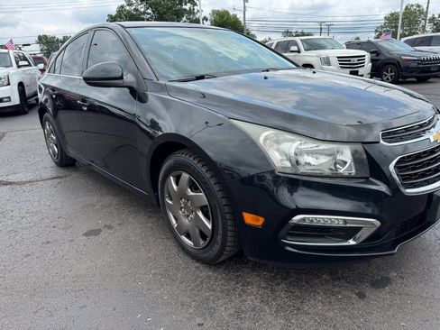 Used 2016 Chevrolet Cruze LT FWD image 12