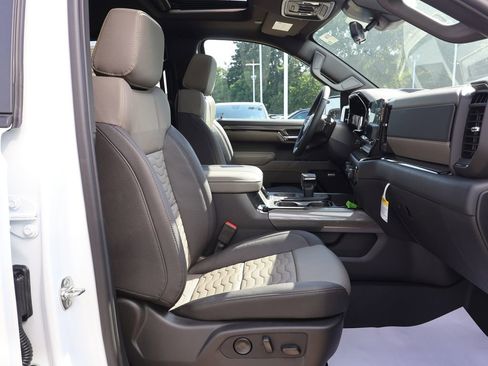 New 2026 Chevrolet Silverado 1500 ZR2 w/ LPO, Dark Essentials Package AWD/4WD image 42