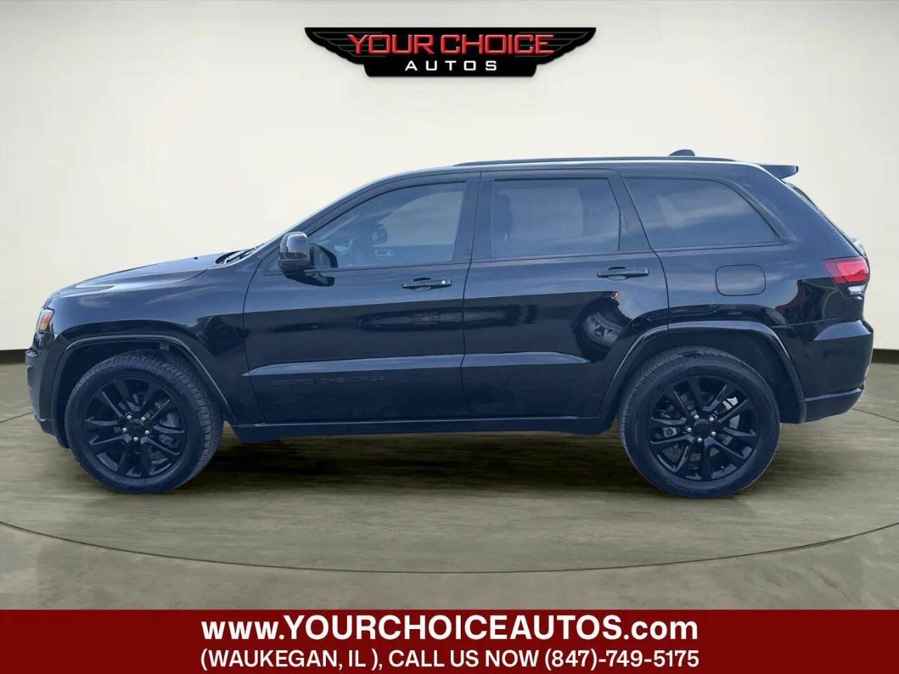 Used 2019 Jeep Grand Cherokee Altitude RWD image 2