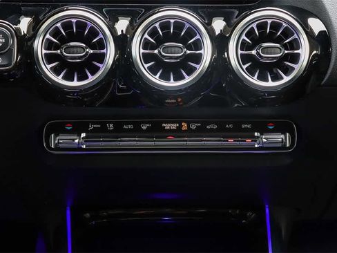 Used 2023 Mercedes-Benz GLA 250 w/ Premium Package image 14