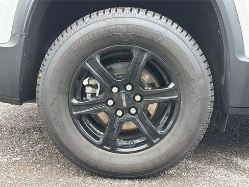 Used 2023 GMC Acadia AT4 w/ Technology Package AWD/4WD image 29