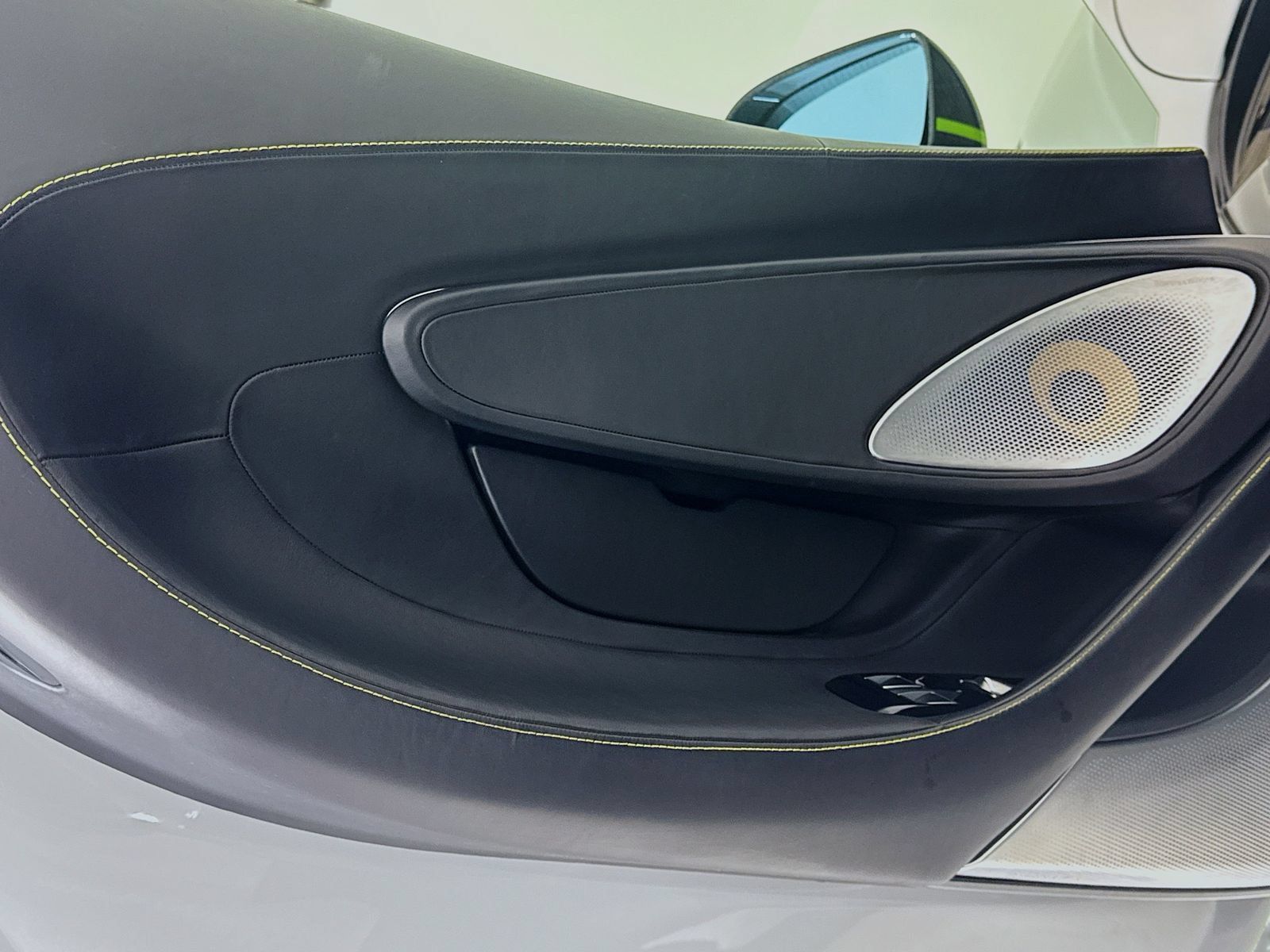 Used 2025 McLaren GTS RWD image 15
