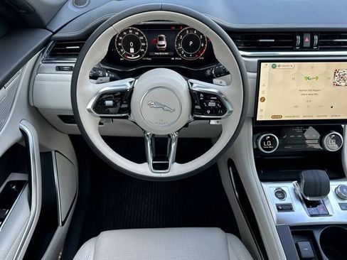 New 2026 Jaguar F-PACE R-Dynamic S image 13