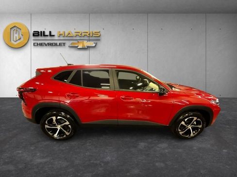 Used 2026 Chevrolet Trax RS FWD image 10