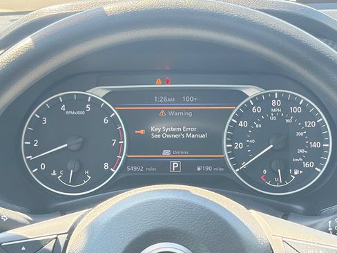 Used 2024 Nissan Sentra SV FWD image 14