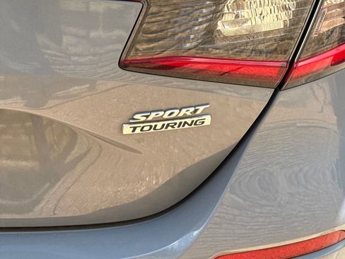Used 2022 Honda Civic Sport Touring image 9