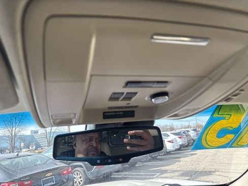 Used 2015 GMC Yukon Denali w/ Open Road Package image 34