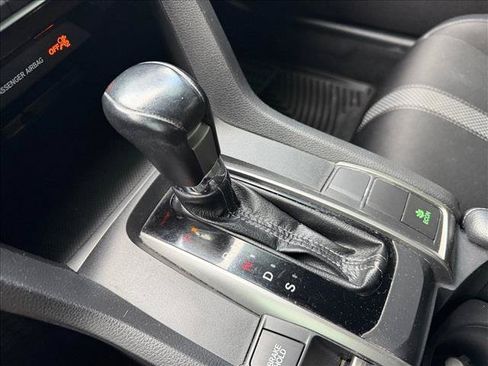 Used 2020 Honda Civic Sport image 12