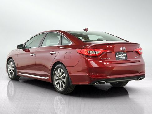 Used 2016 Hyundai Sonata Sport w/ Option Group 02 FWD image 3