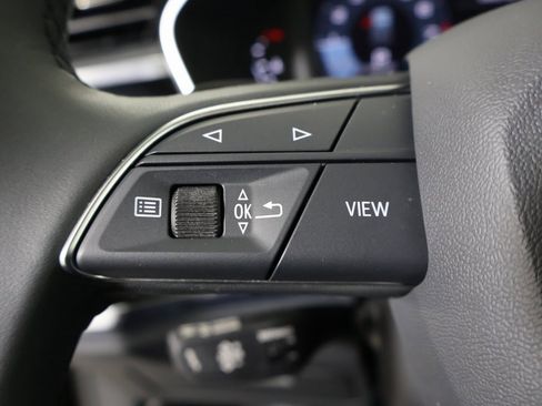 Used 2025 Audi Q3 2.0T Premium w/ Convenience Package image 29