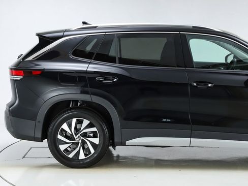 New 2026 Volkswagen Tiguan S FWD image 48