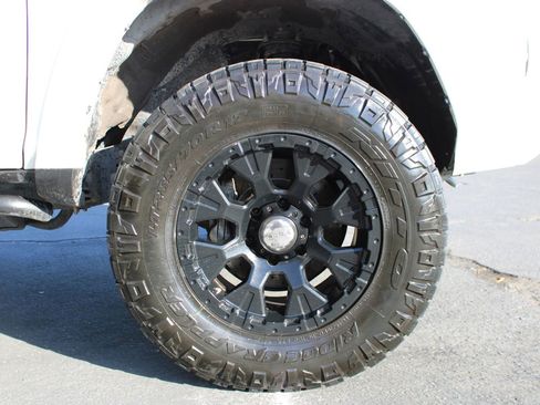 Used 2018 Toyota 4Runner SR5 image 30