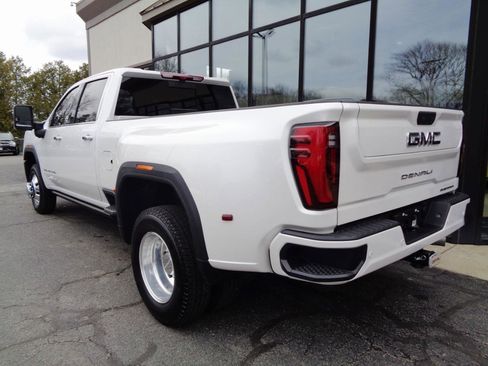 Used 2025 GMC Sierra 3500 Denali Ultimate image 7