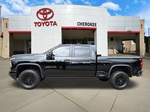 Used 2026 Chevrolet Silverado 2500 ZR2 AWD/4WD image 8
