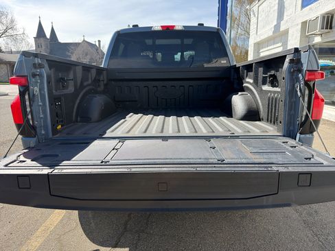 Used 2023 Ford F150 Lightning Platinum image 19