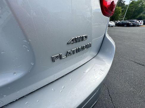 Used 2020 Nissan Pathfinder Platinum AWD/4WD image 36