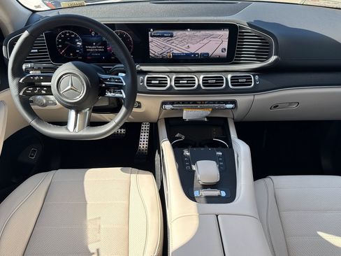 New 2026 Mercedes-Benz GLS 450 4MATIC image 25