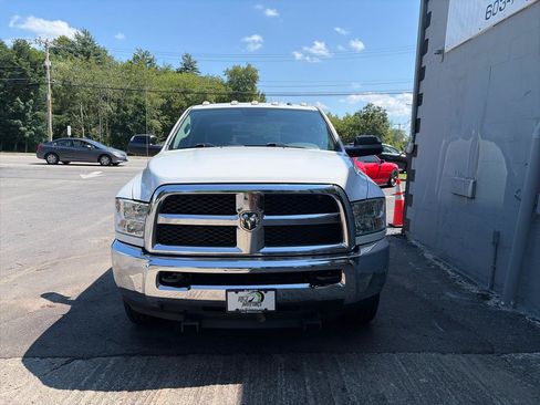 Used 2018 RAM 3500 Tradesman w/ Chrome Appearance Group AWD/4WD image 2