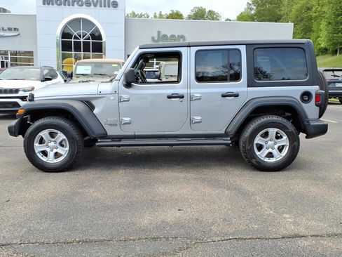 Certified 2018 Jeep Wrangler Unlimited Sport S AWD/4WD image 5