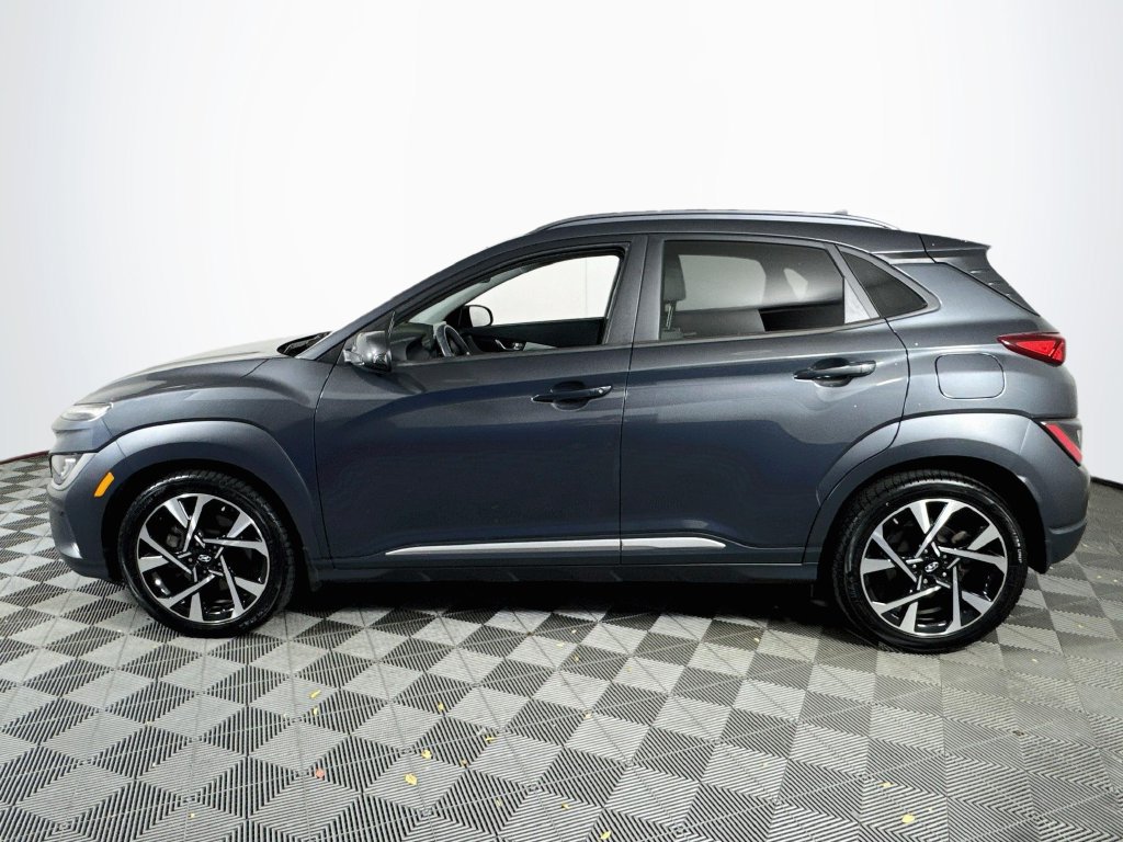 Used 2022 Hyundai Kona Limited AWD/4WD image 4
