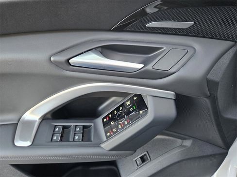 New 2025 Audi Q5 2.0T Premium Plus image 18