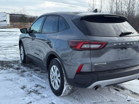 Used 2025 Ford Escape Active AWD/4WD image 9