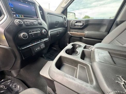 Used 2020 Chevrolet Silverado 1500 LT RWD image 10
