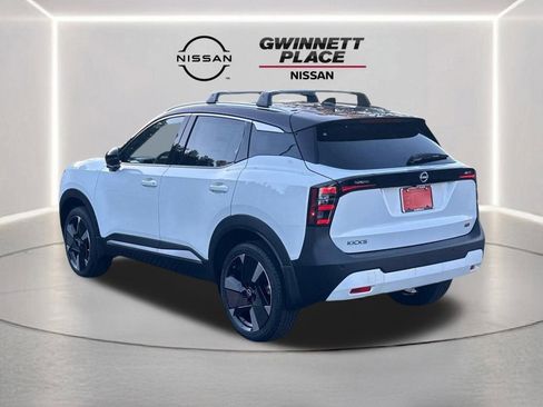 New 2026 Nissan Kicks SR image 7