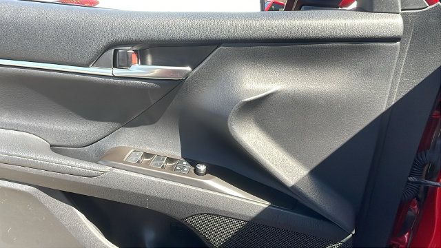 Used 2021 Toyota Camry XSE w/ Carpet Mat Package (TMS) FWD image 29