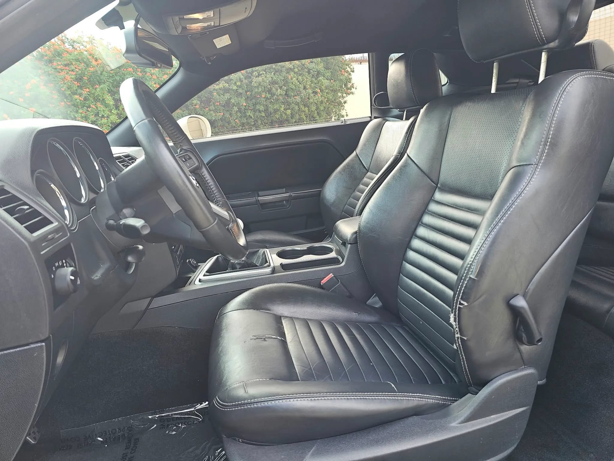 Used 2010 Dodge Challenger R/T RWD image 12