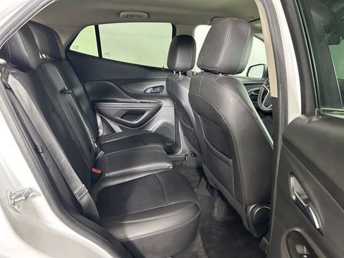 Used 2022 Buick Encore Preferred w/ Safety Package image 27