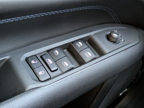 New 2026 Jeep Compass Latitude w/ Sun and Sound Group image 27