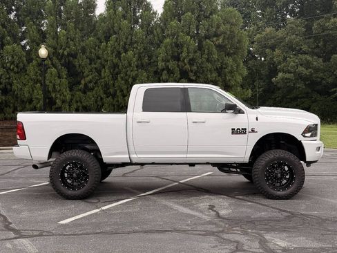 Used 2017 RAM 2500 Big Horn w/ Sport Appearance Group AWD/4WD image 3