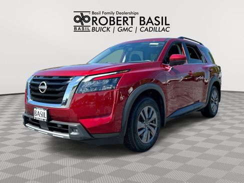 Used 2024 Nissan Pathfinder SV AWD/4WD image 1