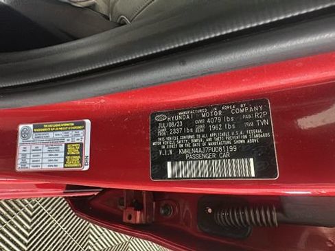 Certified 2023 Hyundai Elantra Limited FWD image 12