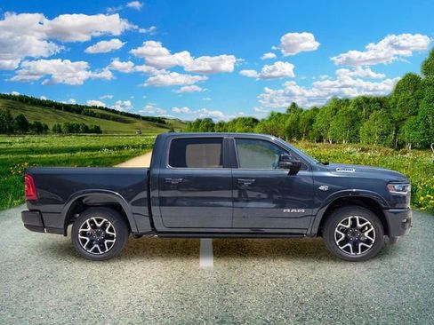 New 2026 RAM 1500 Laramie AWD/4WD image 7