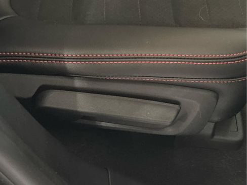 Used 2022 Ford Escape SEL w/ SEL Stealth AWD Package image 39