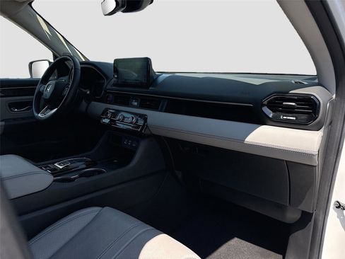 Certified 2023 Honda Pilot Elite image 36