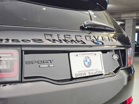 Used 2020 Land Rover Discovery Sport SE R-Dynamic image 7