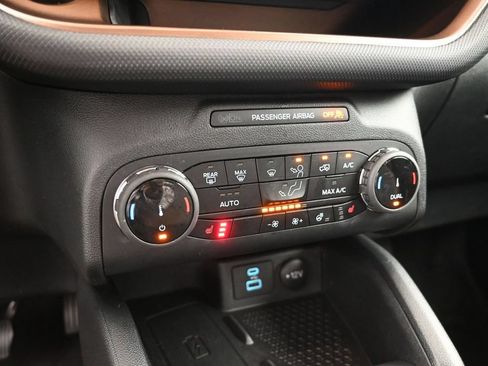 Certified 2022 Ford Bronco Sport Outer Banks w/ Tech Package AWD/4WD image 11