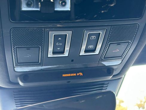 Used 2024 Jaguar F-PACE R-Dynamic S image 21