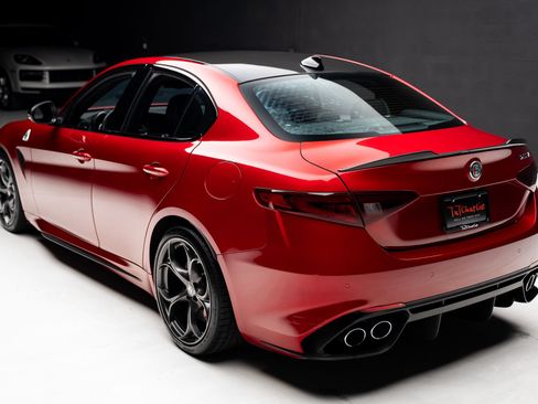 Used 2023 Alfa Romeo Giulia Quadrifoglio w/ Active Assist Plus Package RWD image 26