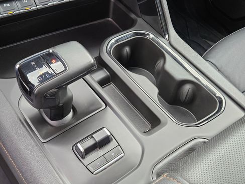 Used 2023 GMC Sierra 1500 AT4 w/ AT4 Preferred Package image 27