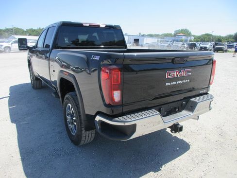 New 2026 GMC Sierra 2500 SLE w/ SLE Value Package; AWD/4WD image 9