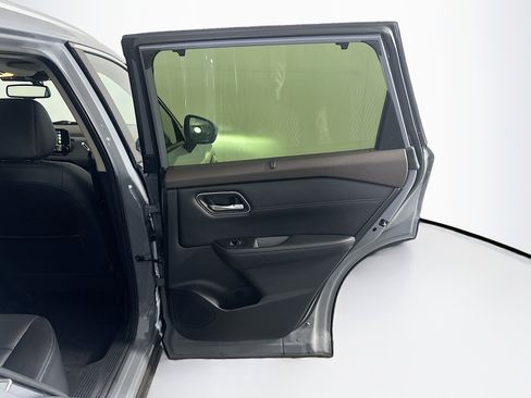 Used 2023 Nissan Rogue Platinum w/ Platinum Premium Package FWD image 33