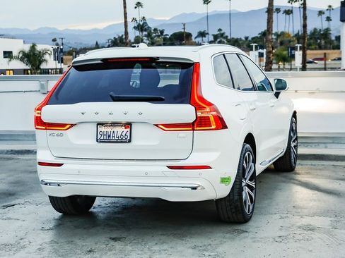 Used 2023 Volvo XC60 T8 Ultimate w/ Climate Package AWD/4WD image 8