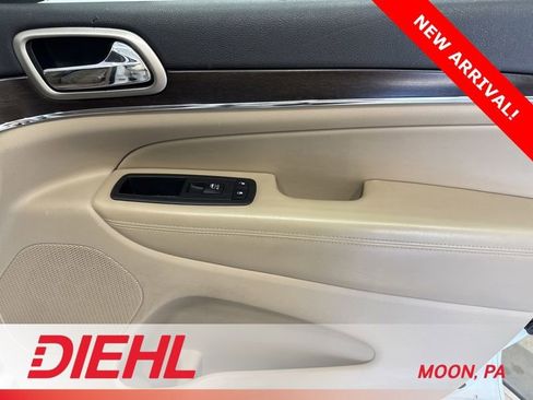 Used 2014 Jeep Grand Cherokee Limited image 15