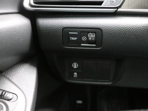 Used 2020 Honda Accord Sport image 11