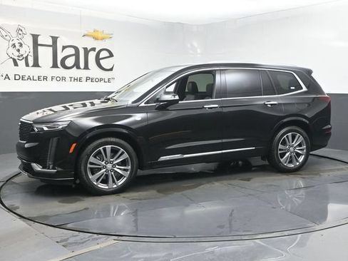 Used 2025 Cadillac XT6 Premium Luxury FWD image 35