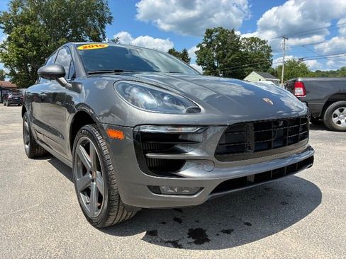 Used 2016 Porsche Macan Turbo AWD/4WD image 7